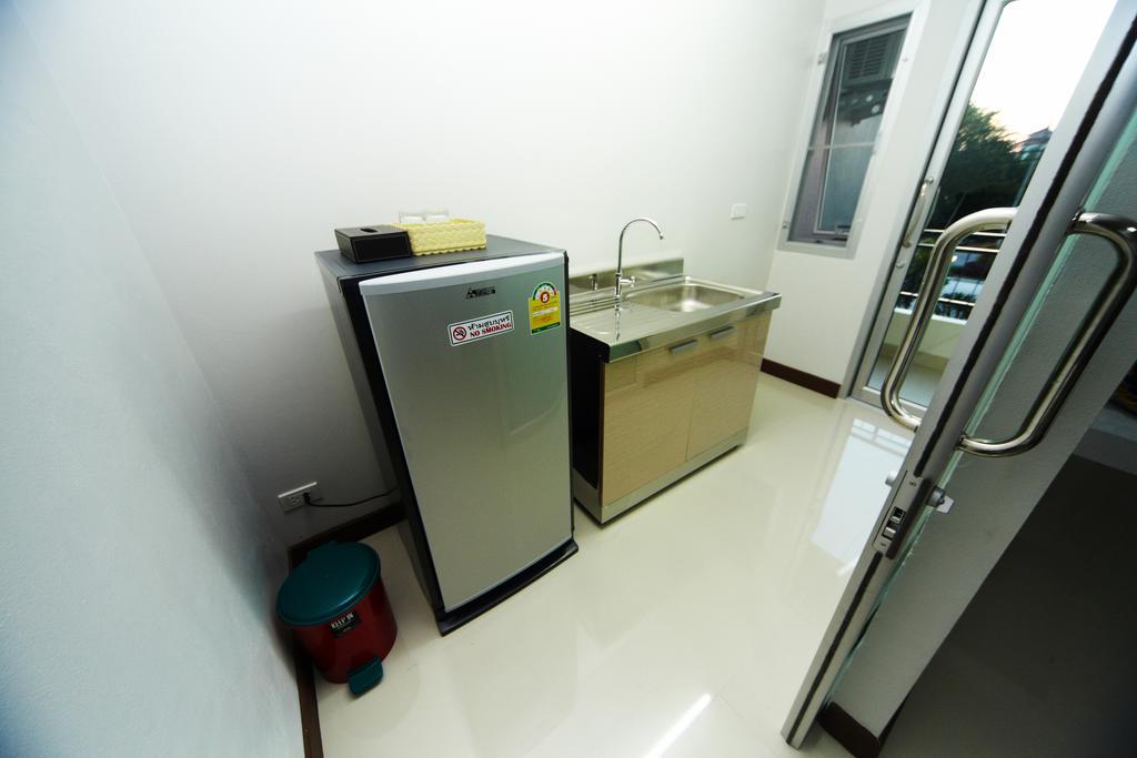 Central Place Serviced Apartment Chonburi Luaran gambar