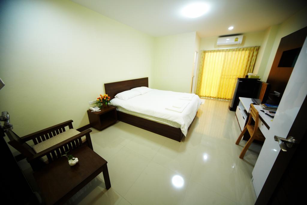 Central Place Serviced Apartment Chonburi Bilik gambar