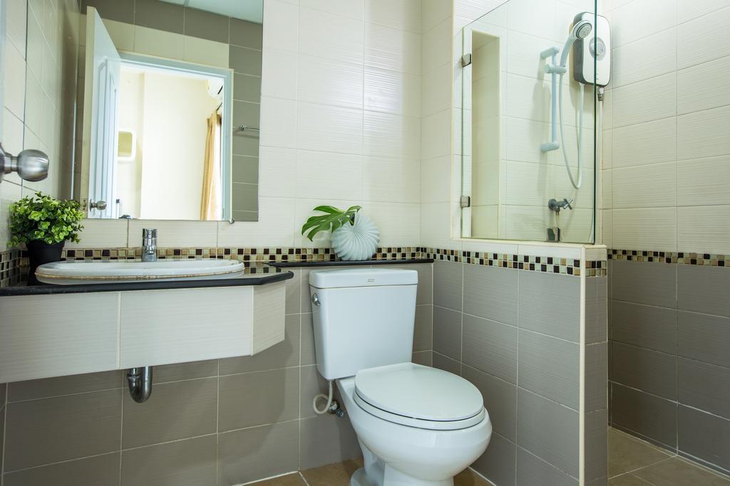 Central Place Serviced Apartment Chonburi Luaran gambar